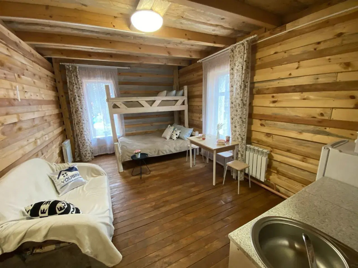 Altaya Uyutnye Nomera Dlya 4-Kh Gostey Hotel