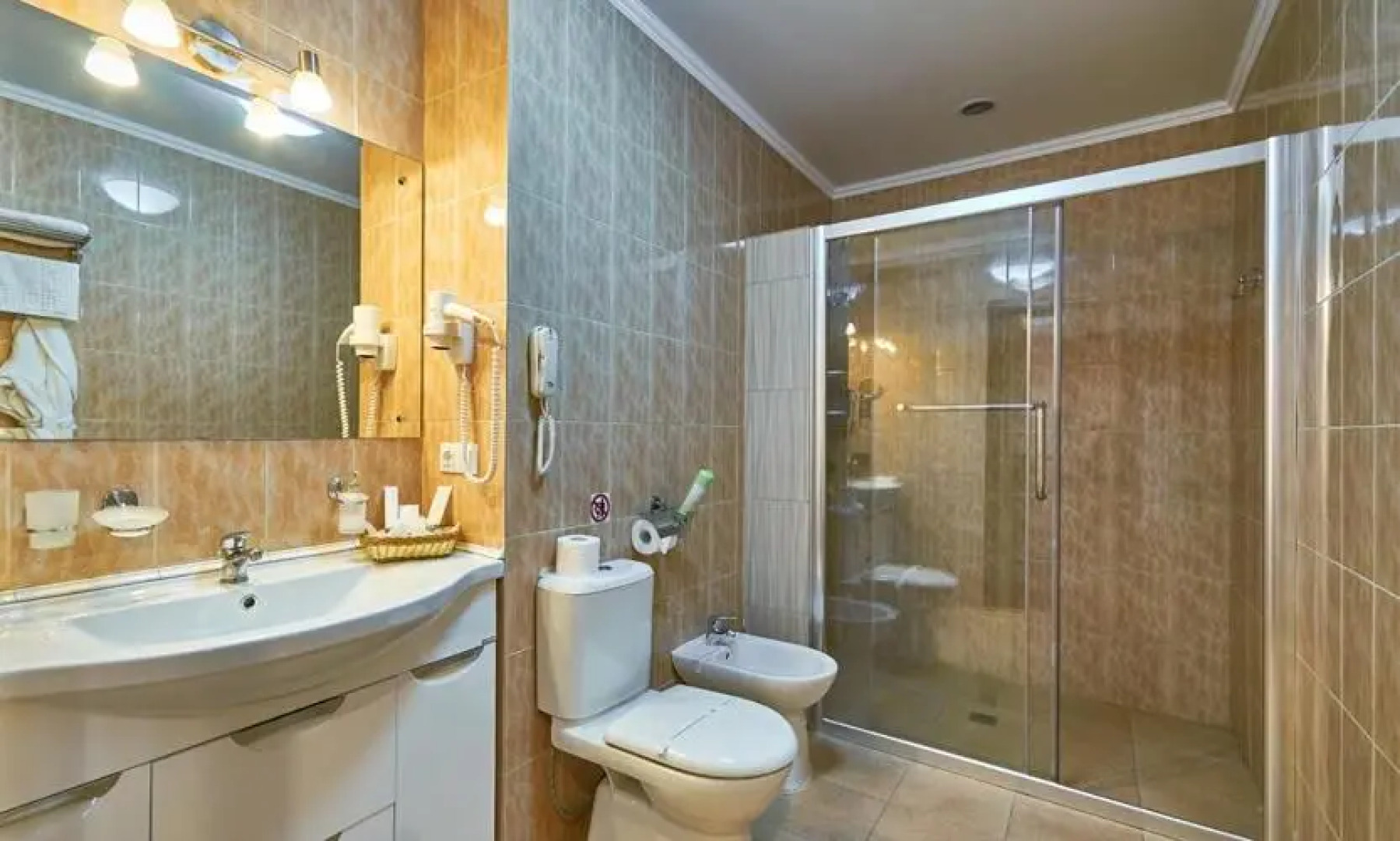 Отель Форум