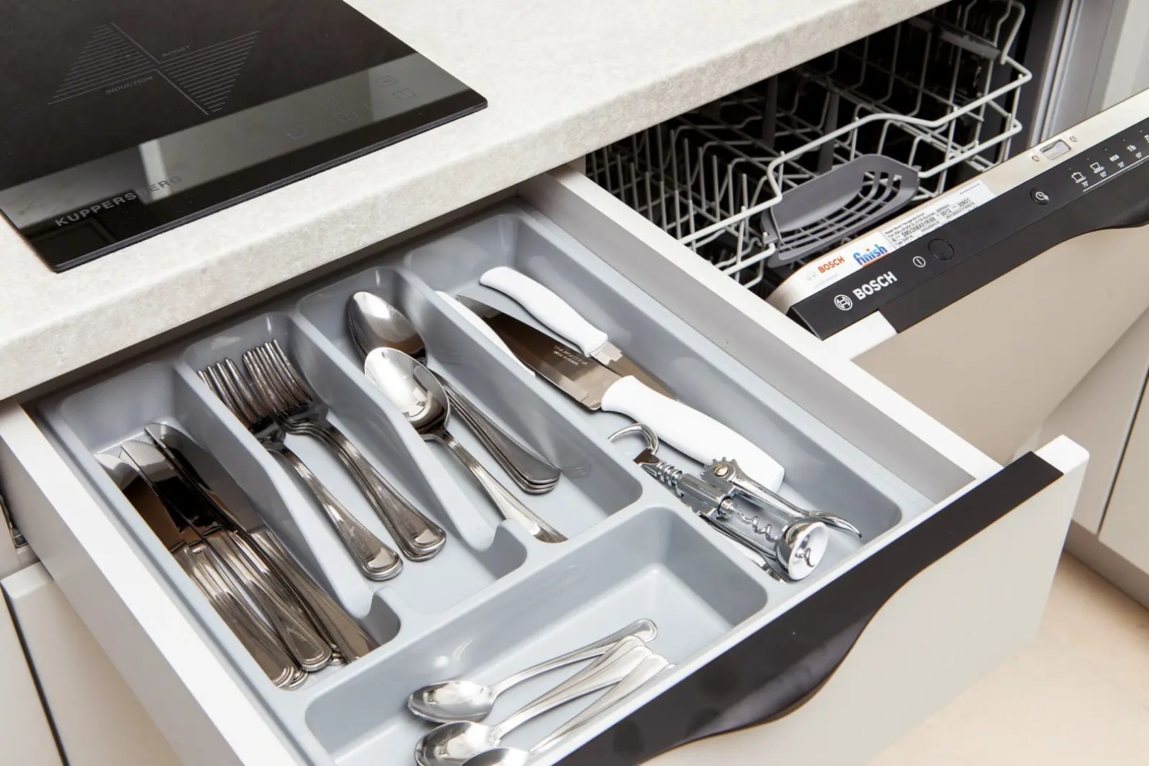 Апартаменты 4Кайф Kristall Apart с видом на море