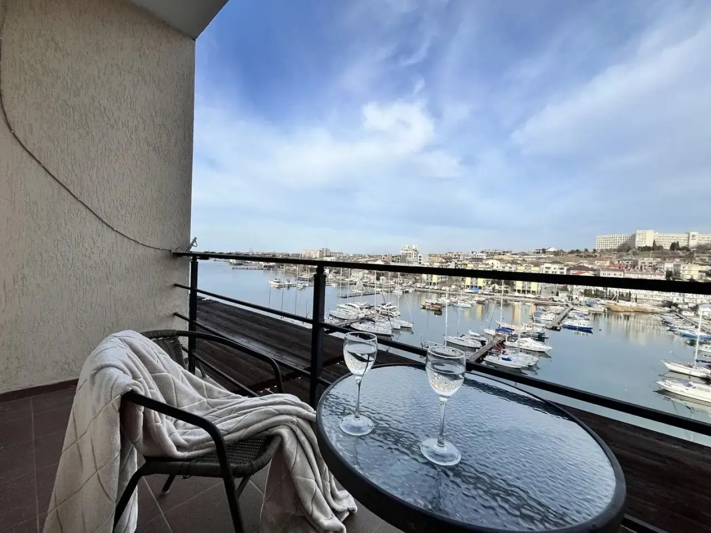 Апартаменты Евро 2-ком  Фадеева 18-23 Севастополь на Набережной