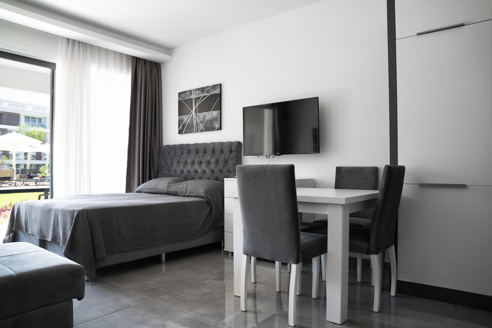 Апартаменты Courtyard Long Beach, Северный Кипр, бассейн, терраса, 500м от моря