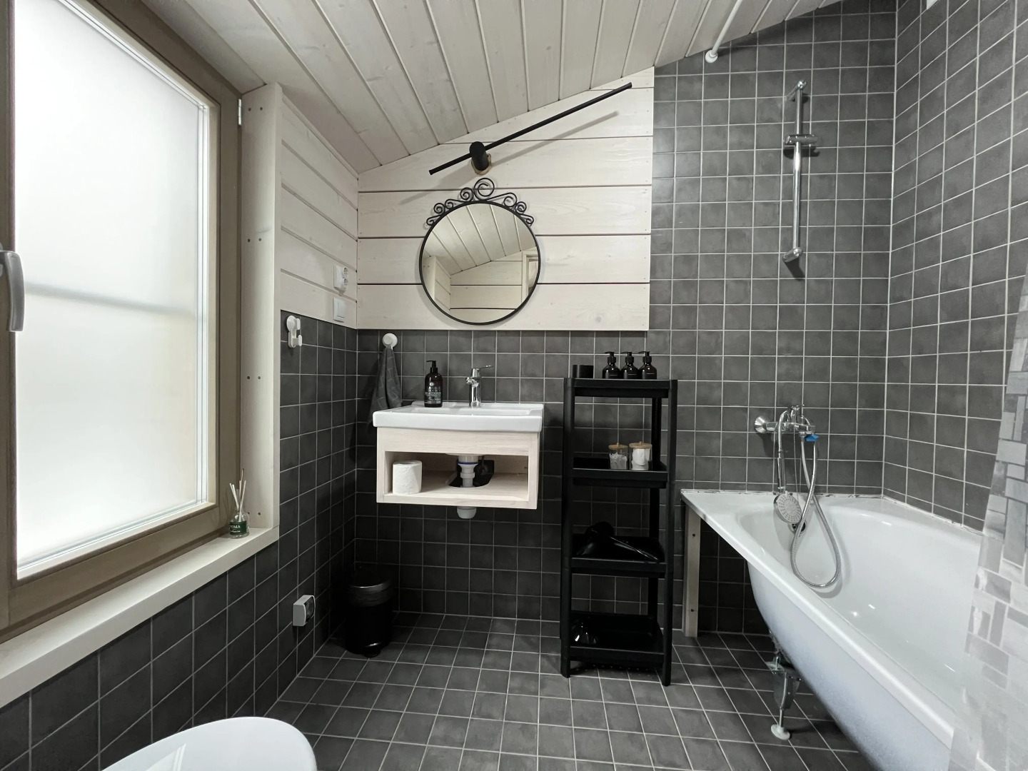 Частный дом Дом в лесу