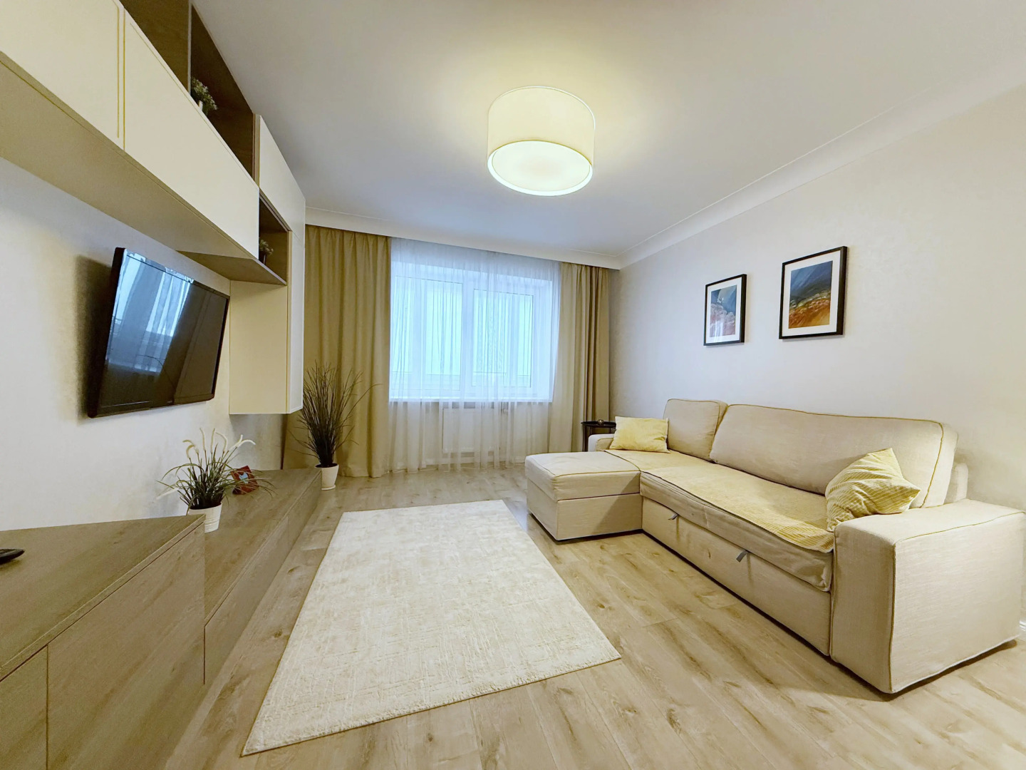 Апартаменты 4-комнатные HomeApart Сторожовская 8 (2)