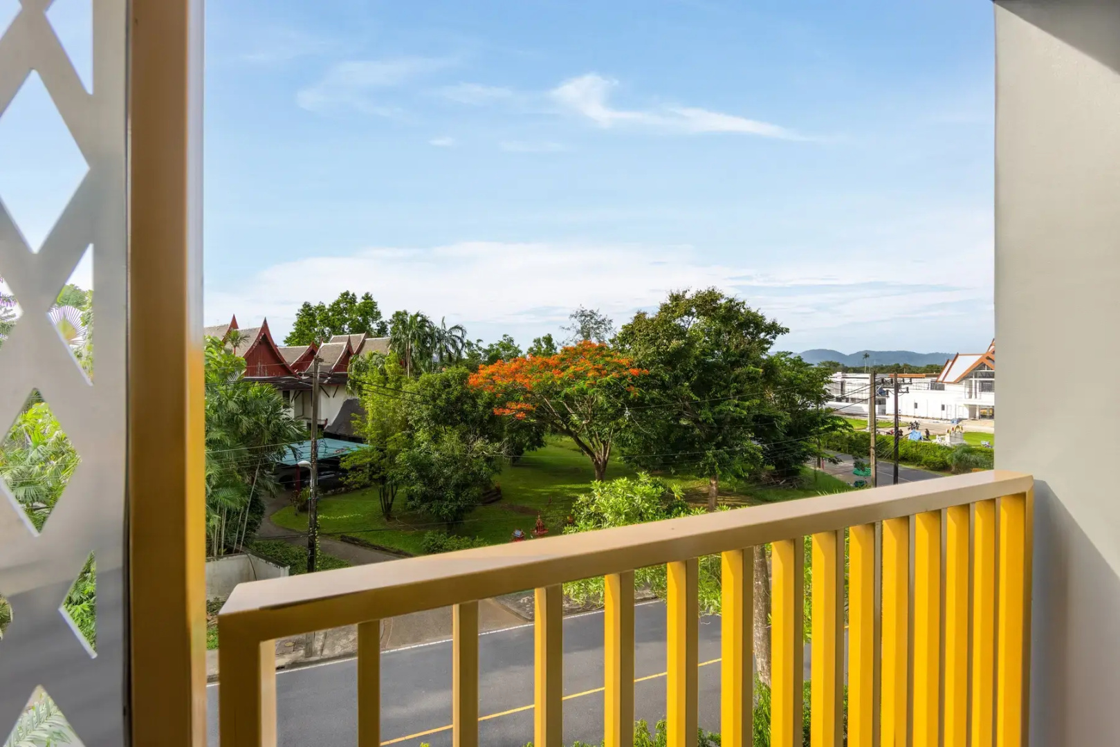 Apartment Ozone condo by TropicLook