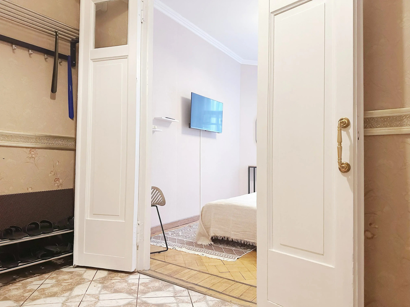 Квартира Четырехкомнатная Natali Apart на 8 Человек Около Патриарших Прудов в Центре Москвы