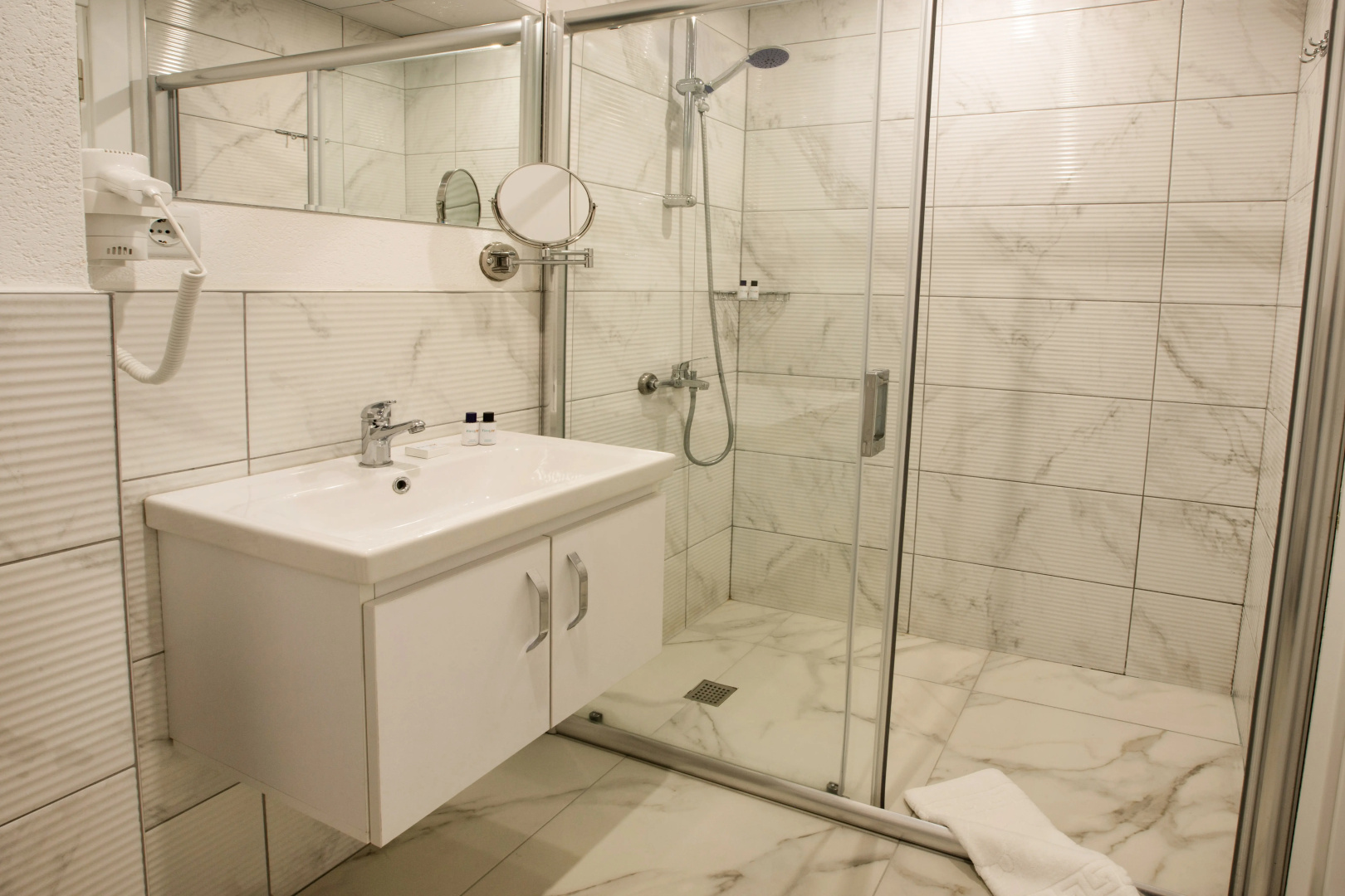 First Joy Hotel
