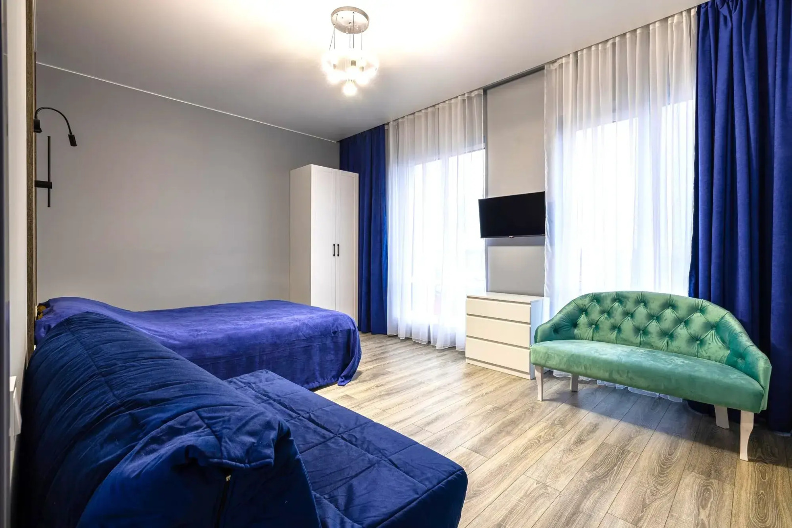 Частный дом Коттеджа с баней и бассейном