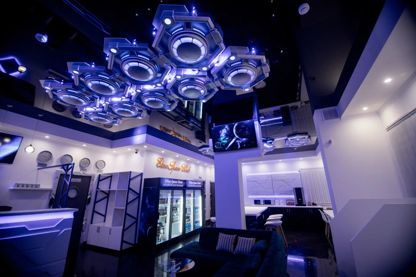 Капсульный Хостел Elisa Space Club