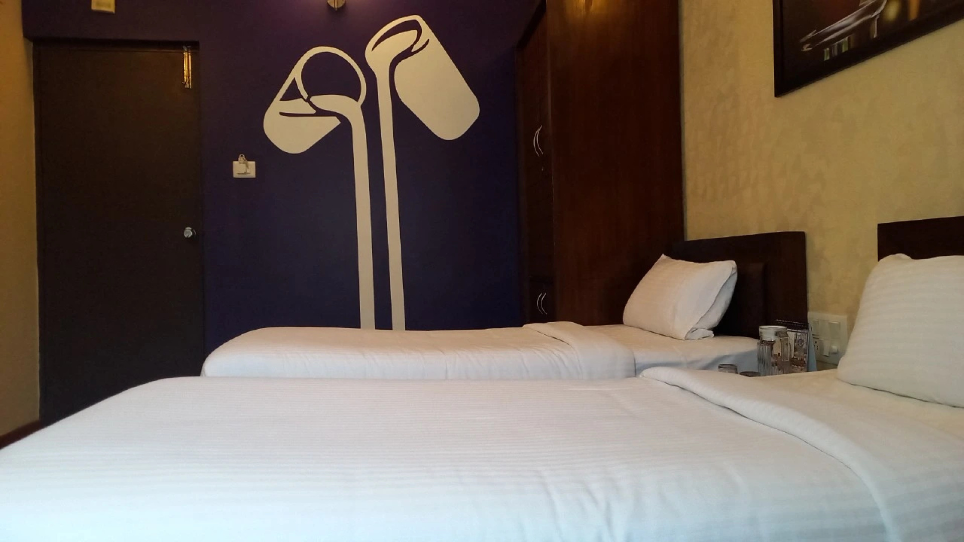 Отель Chocolat House