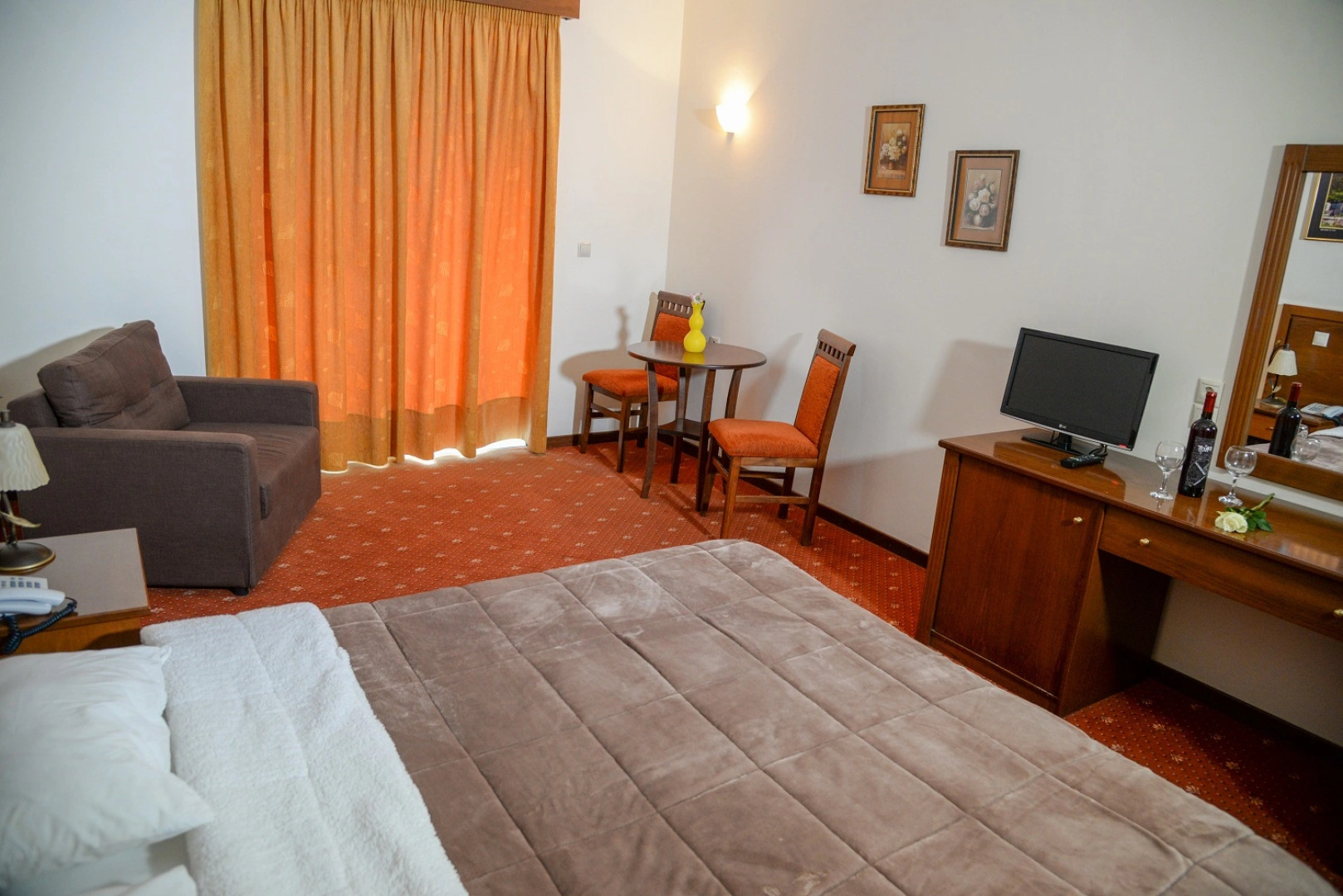 Отель Arta Palace