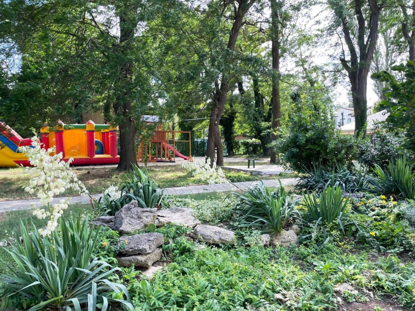 Курортный отель Два моря