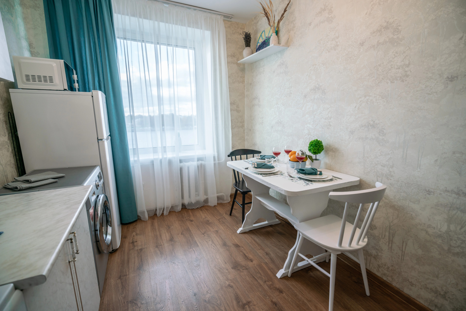 Квартира с Видом на Смольный Собор