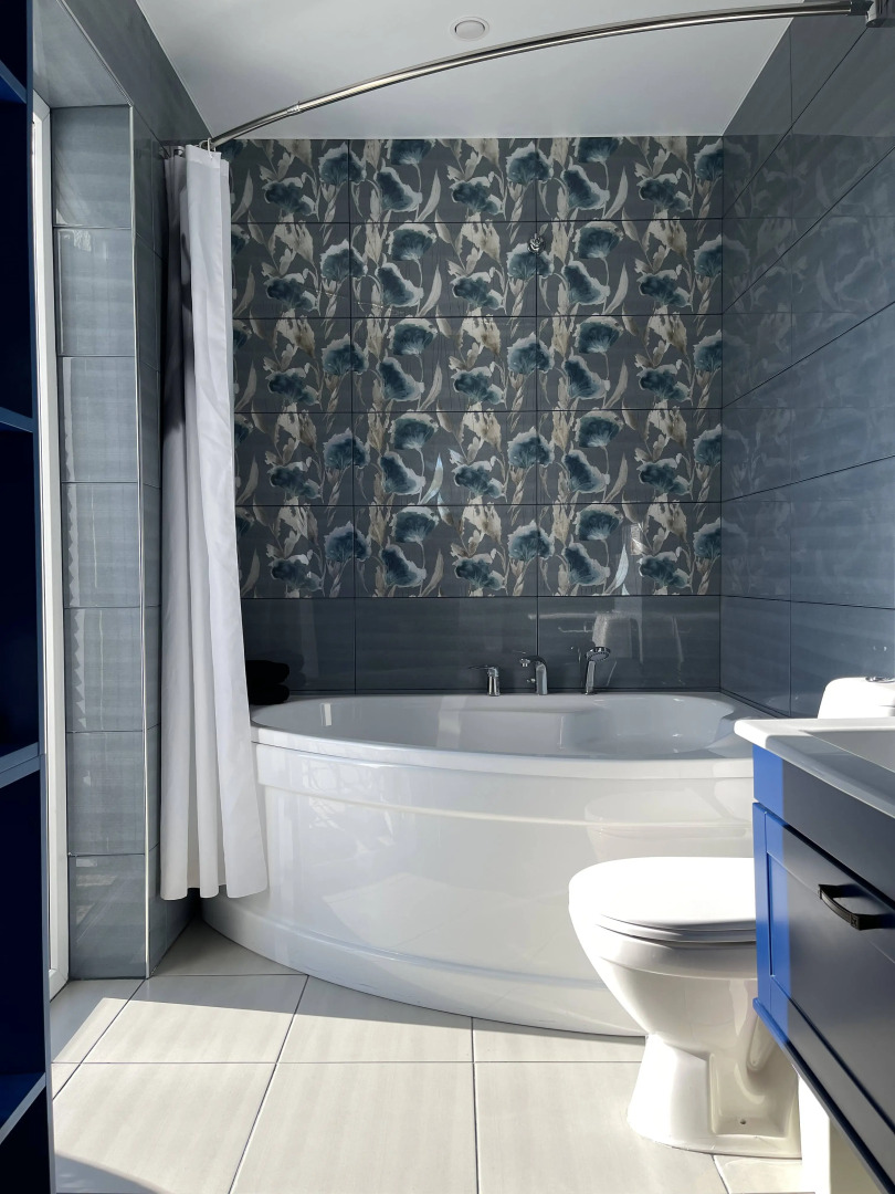 Вилла с бассейном и 5 мастер спальнями