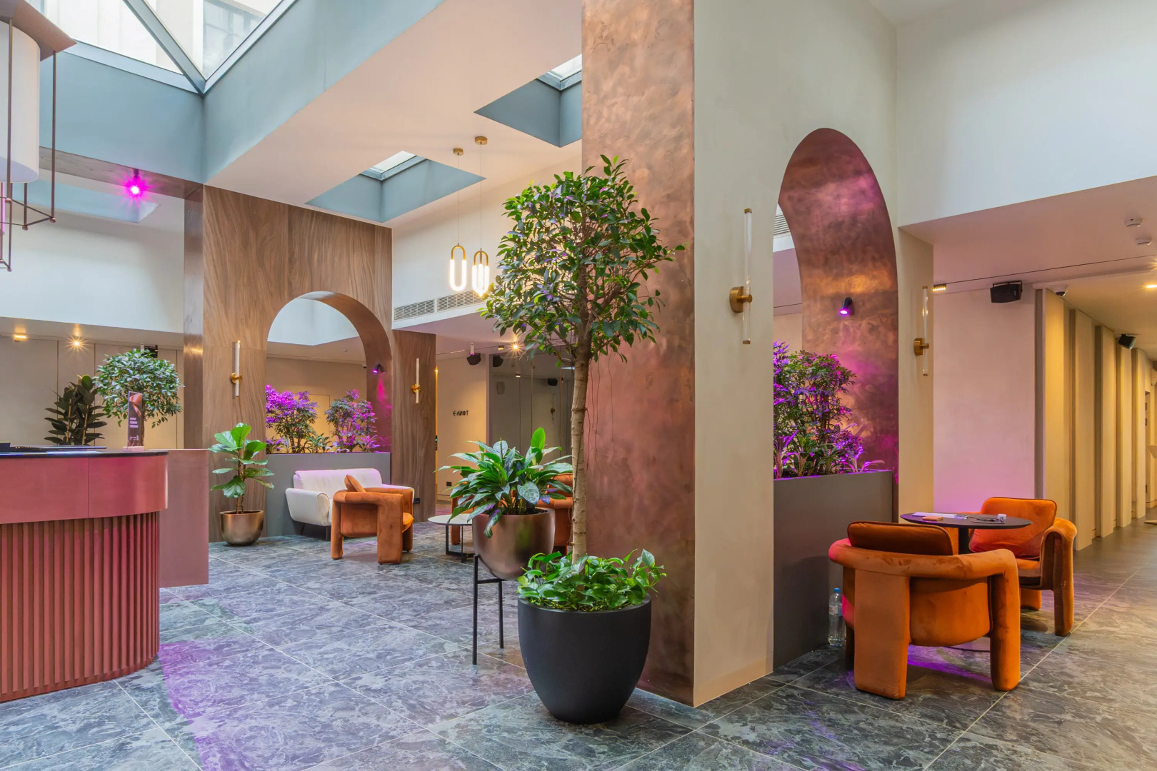 Апартаменты рядом с Невой