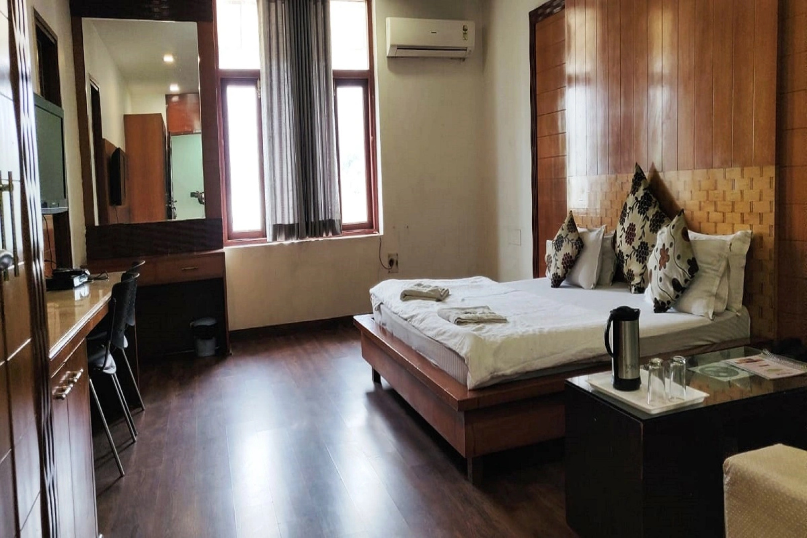 Mandakini Plaza Hotel