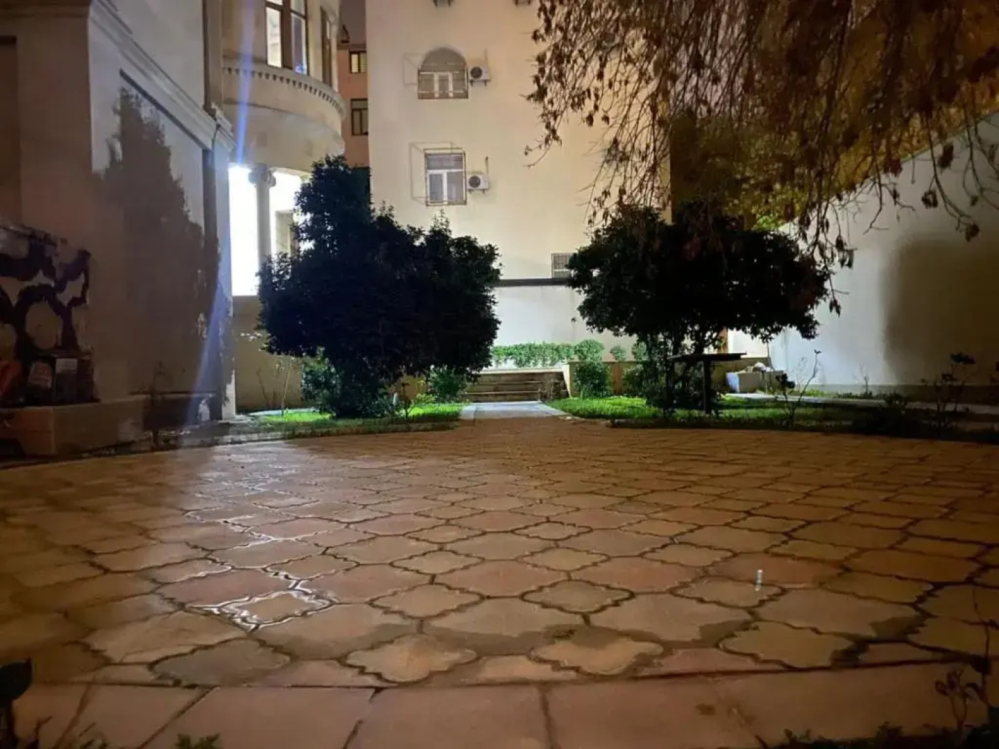 Отель EKM