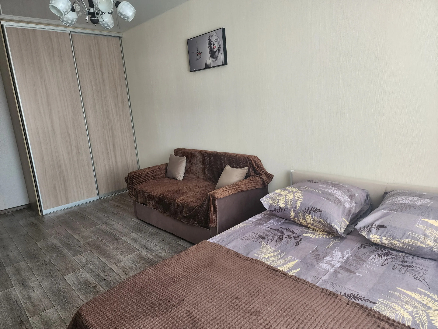 Апартаменты Заря Карпенко с Видом на Озеро Чебаркуль