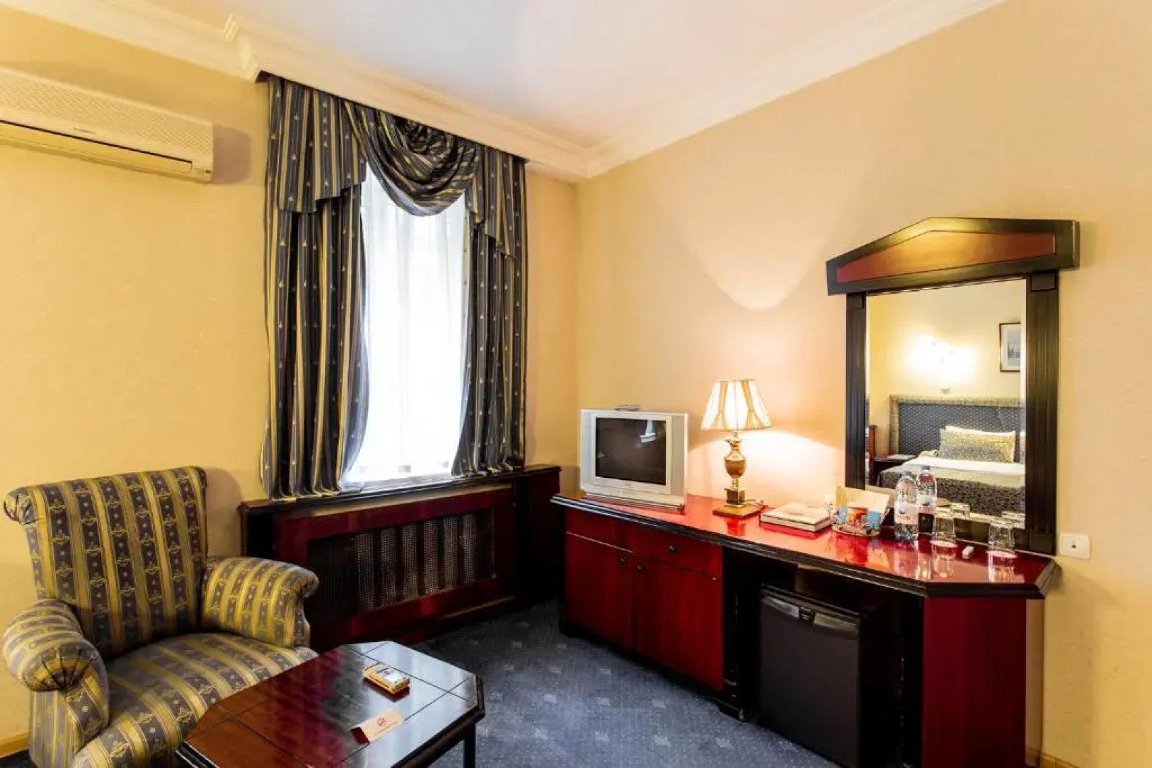 Отель Амбассадор