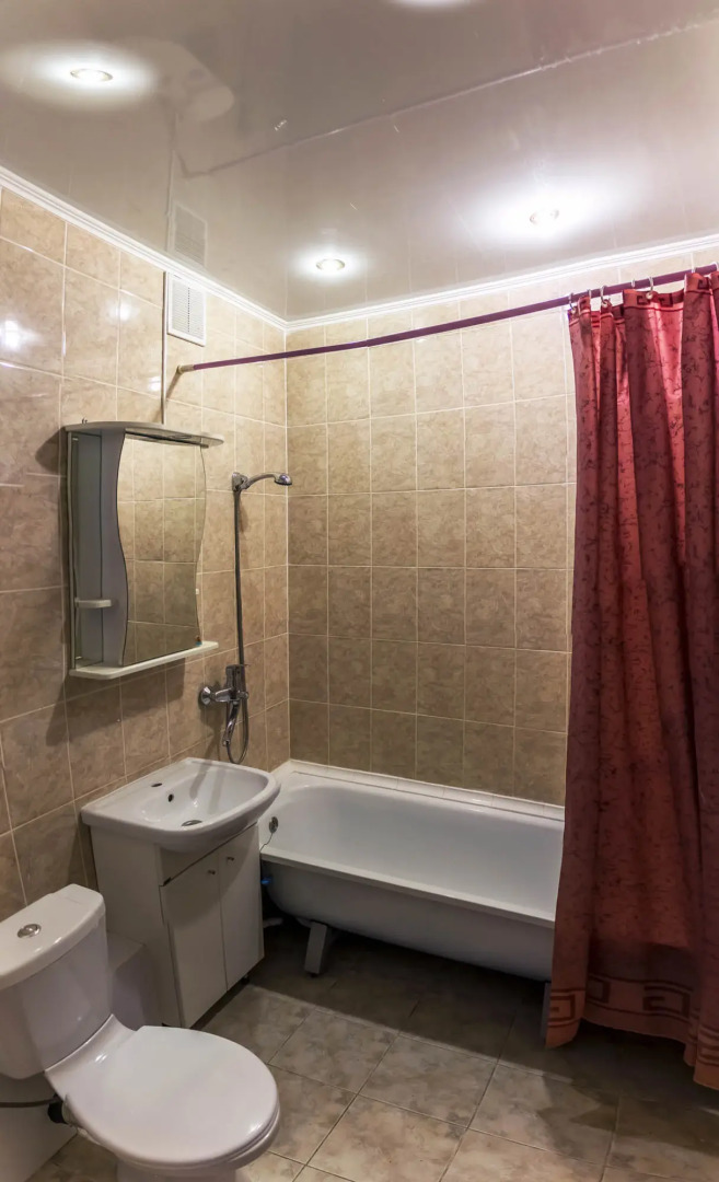 Апартаменты Квартирный Вопрос на Юрматинской 1А