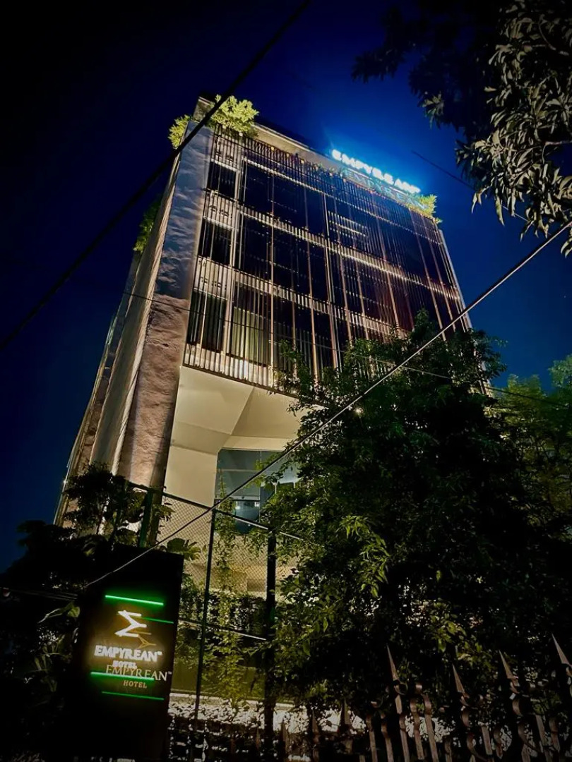 Отель Empyrean Dhaka City Centre