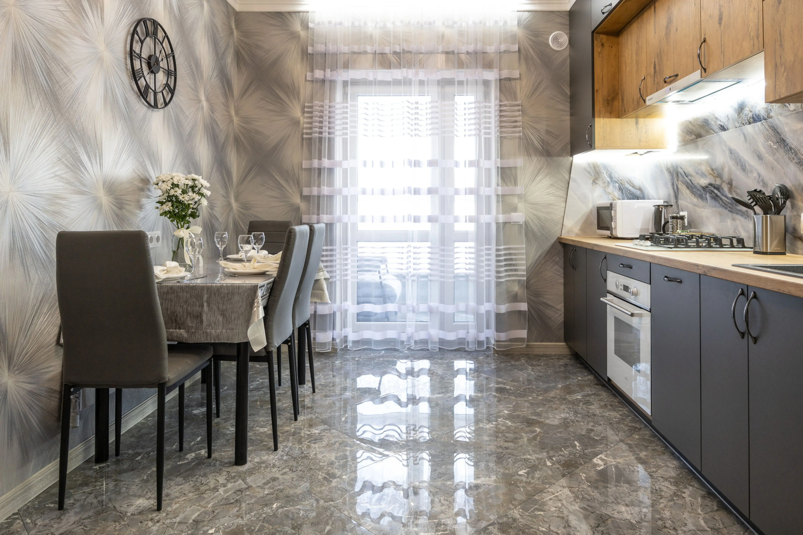 Квартира LovelyHome39 у Парка Кроне