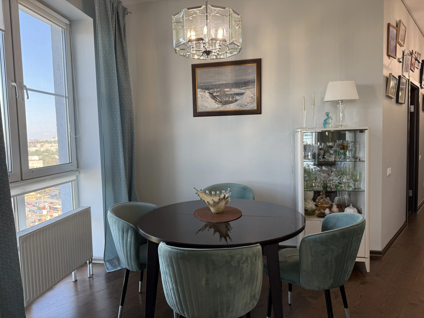 Квартира Волжский бриз Видовая 3-х комнатная на набережной в центре города