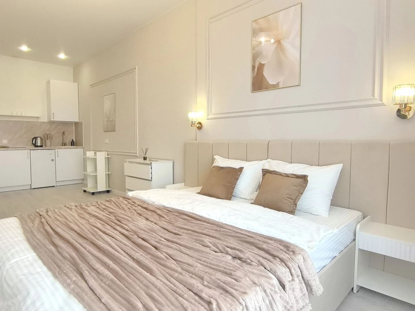 Квартира Уютная студия  на0. Менделеева 137