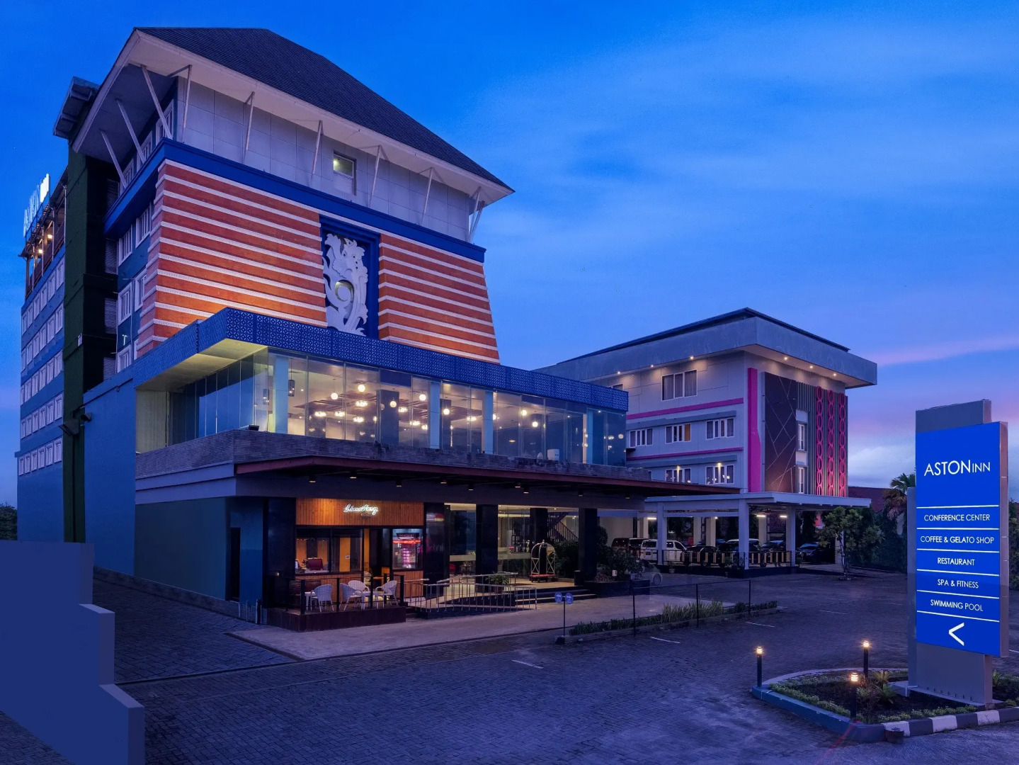 Отель Aston Inn Cilacap