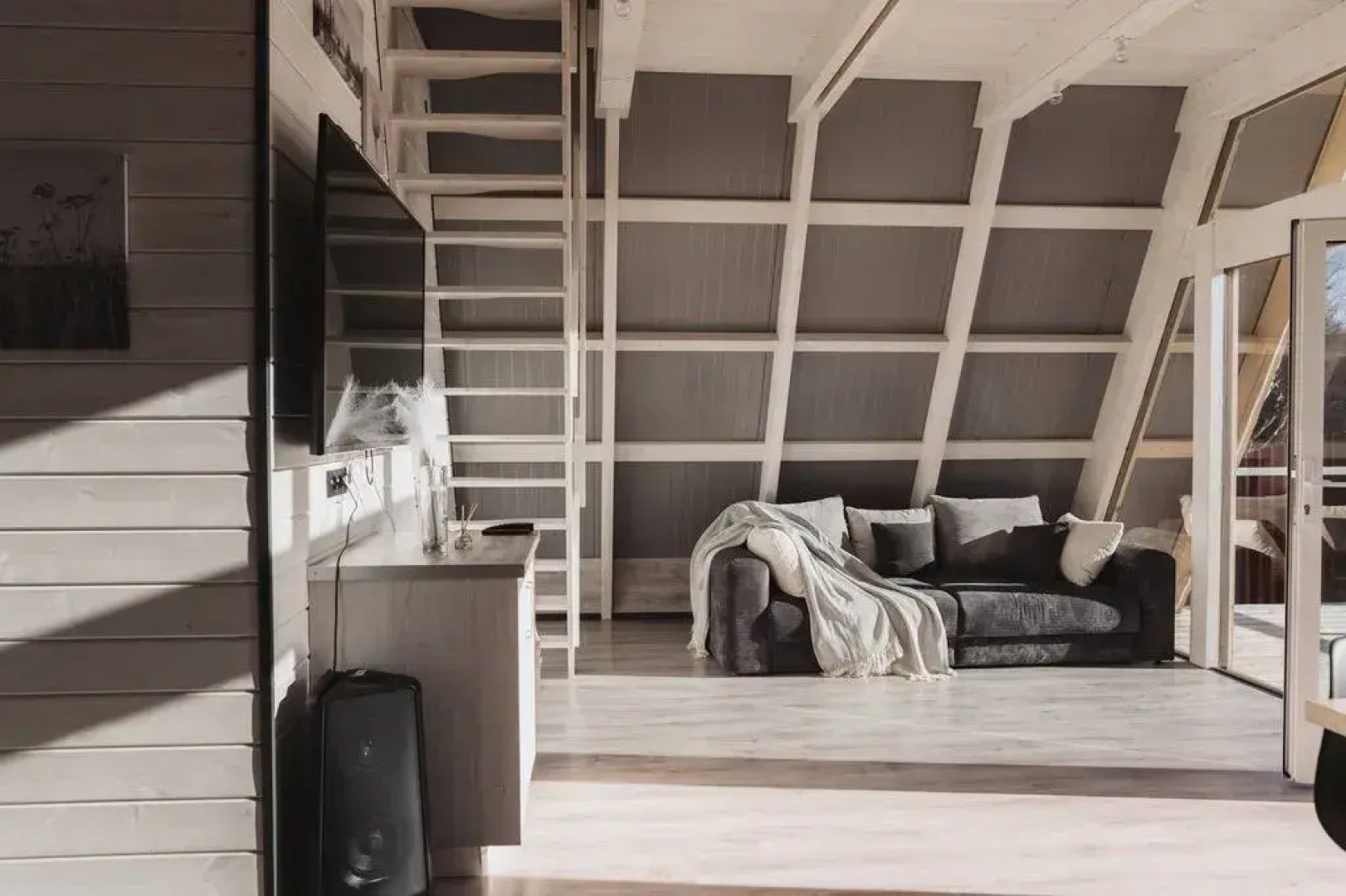 Вилла Семейно-Туристический загородный клуб Карамелькино Коттедж 4