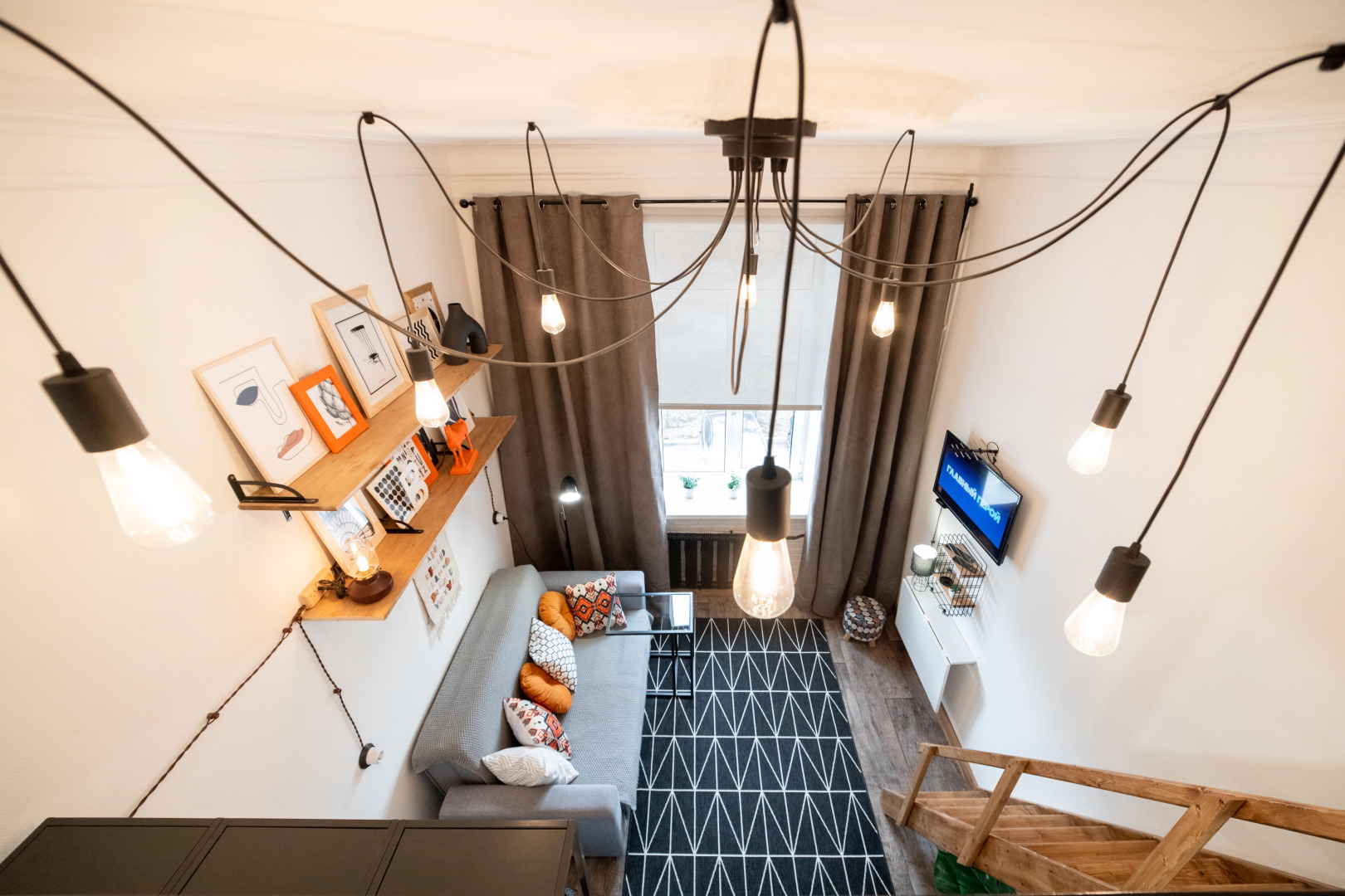 Квартира Питерская Двухуровневая Студия в Центре Красноярска