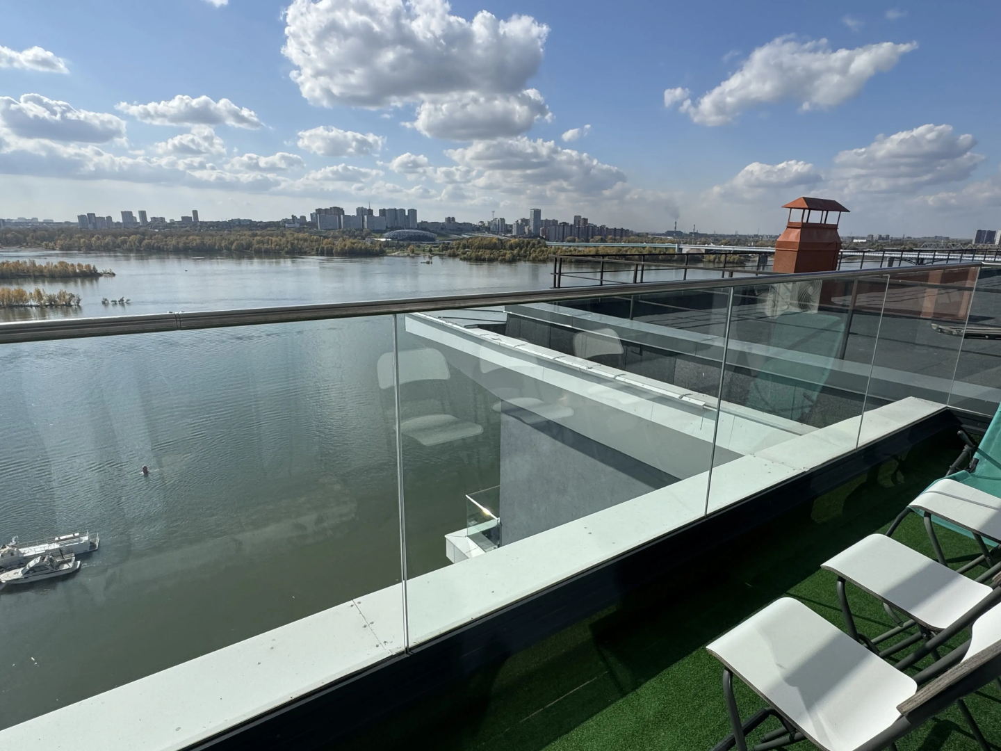 Апартаменты с Террасой и Видом на реку на Михайловской набережной