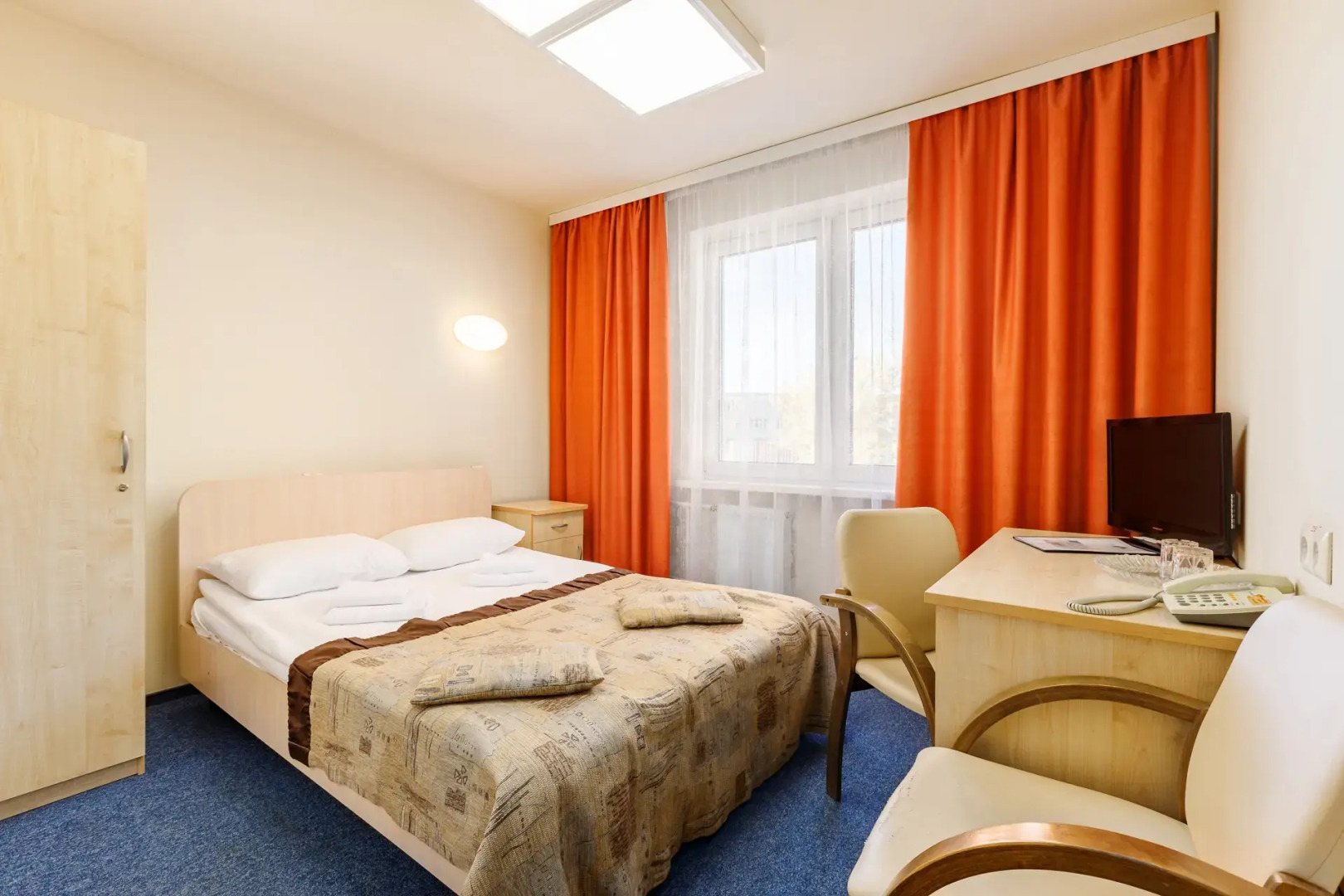 Отель Ист тайм