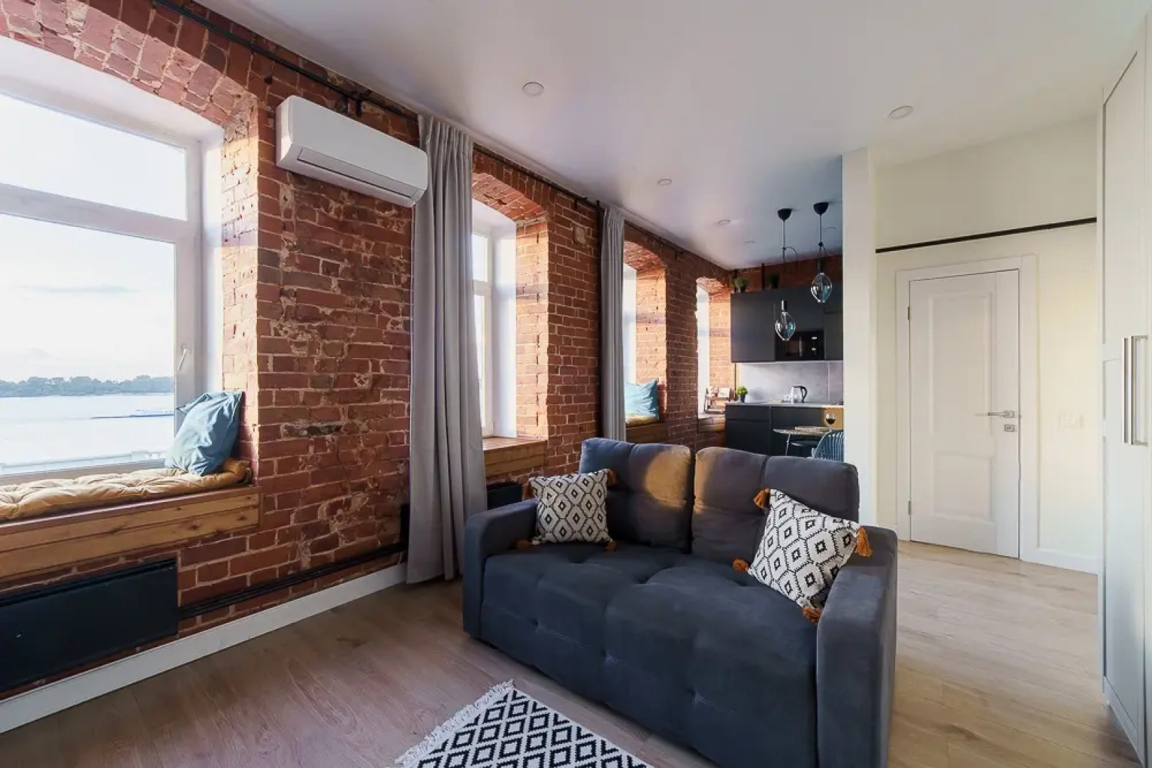 Квартира на набережной у Кремля