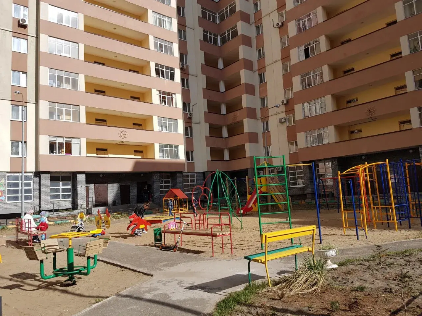 Жилые помещения Na Adoratskogo, 1A
