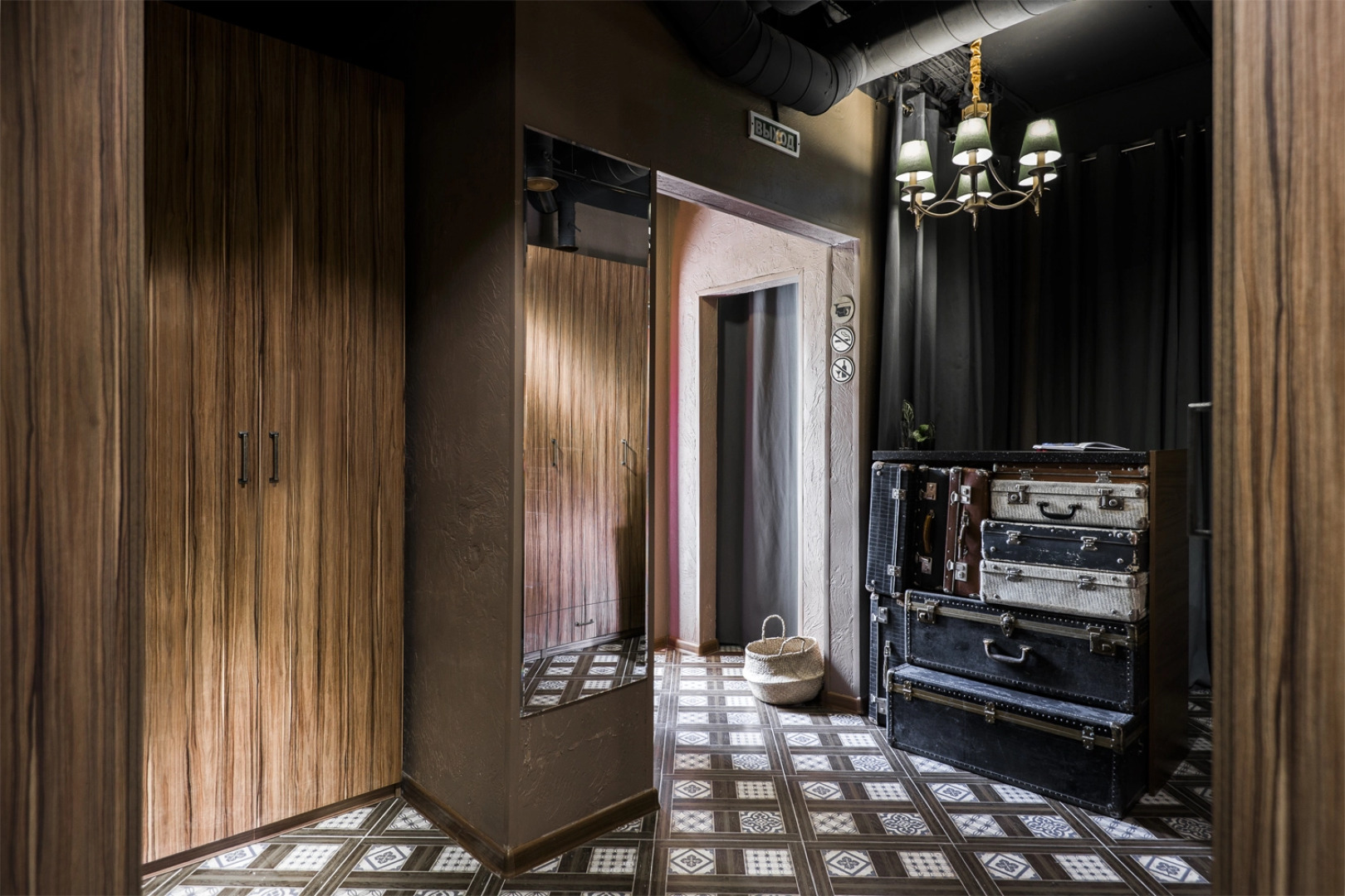 Капсульный отель InterQUBE Третьяковская