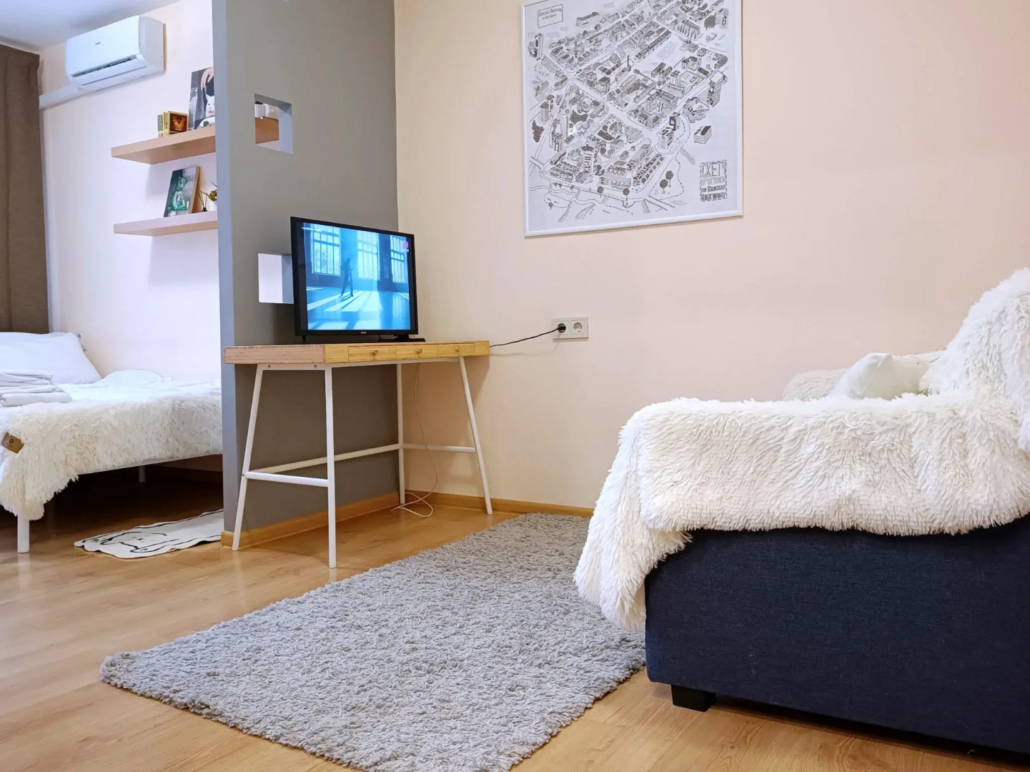 Квартира Светлая и уютная квартира с ламповой атмосферой и видом на закат