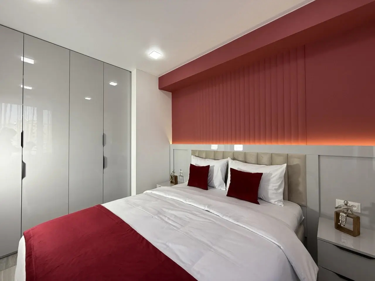 Квартира New trendy 1bd apt, Unbeatable location