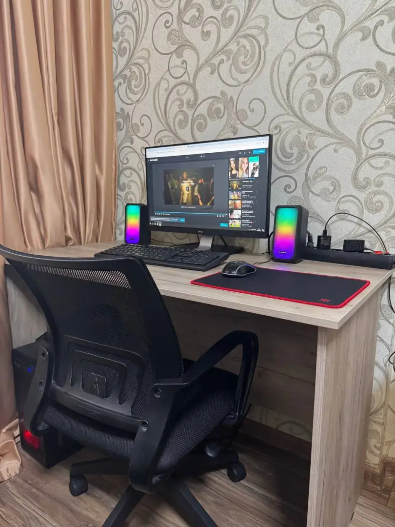 Квартира Новая Двухкомнатная квартира до 8 человек прямо у входа в метро