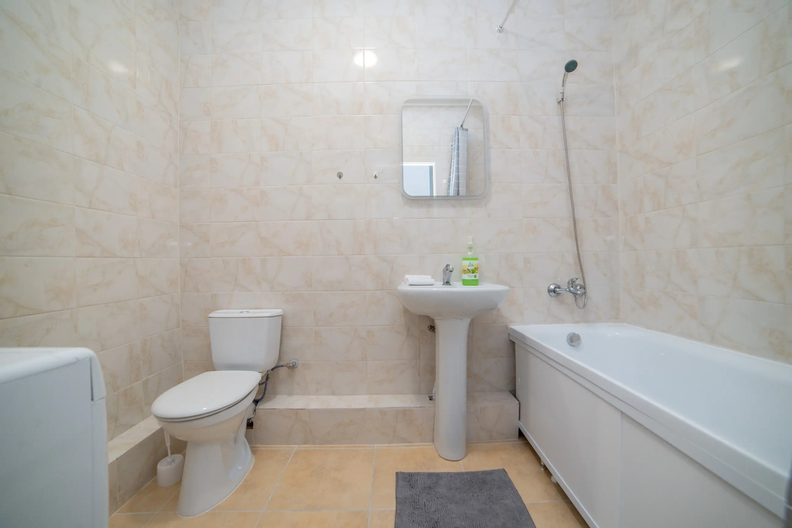 Апартаменты Сурикова 63