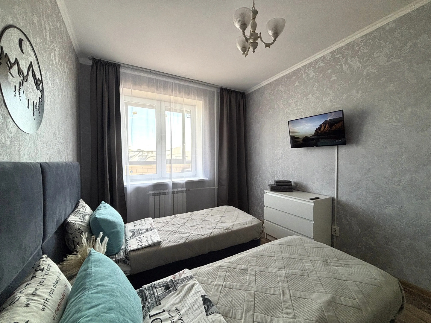 Квартира BestHome Двухкомнатная семейная в центре