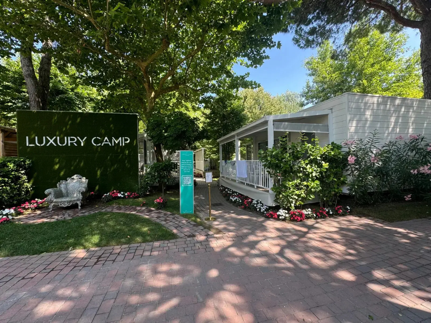 Курортный отель resort Luxury Camp at Union Lido
