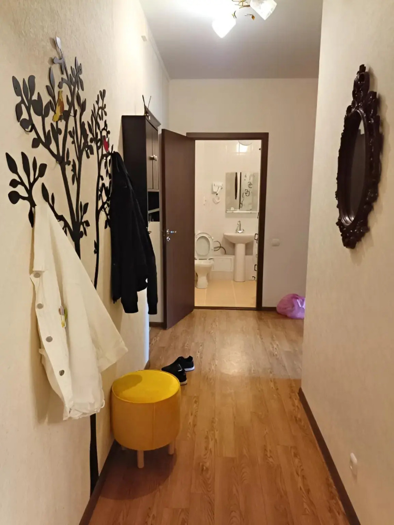 Апартаменты Двухкомнатные на втором этаже с балконом