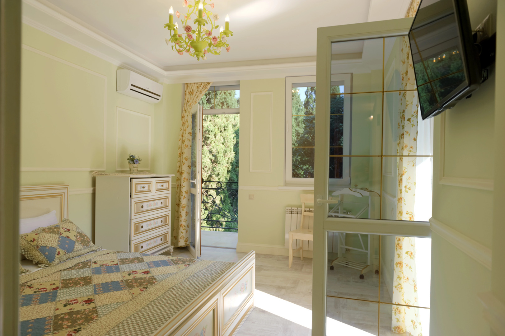 Апартаменты на улице Чехова Сердце Ялты