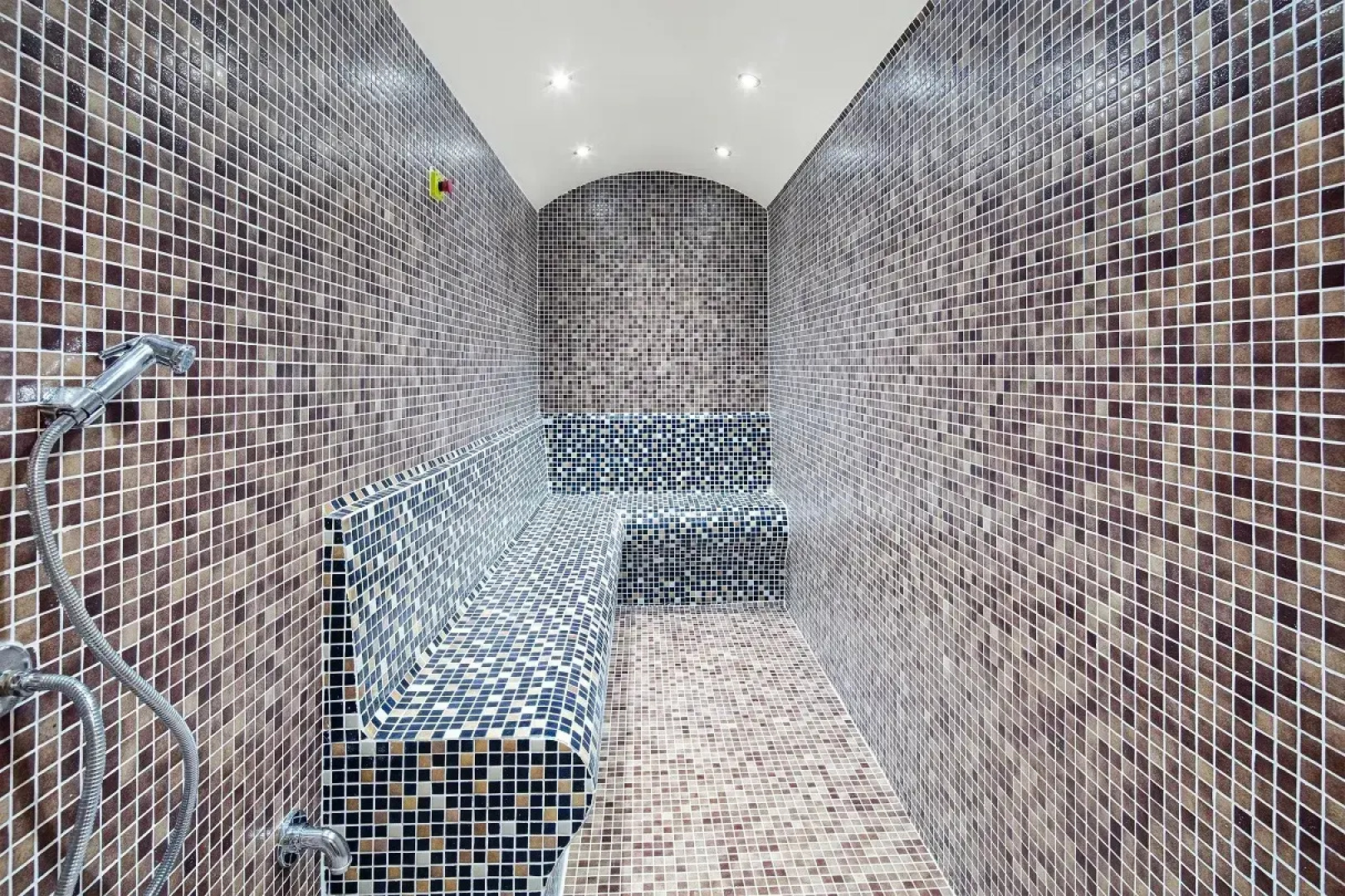 Отель Delta Hotels Istanbul Kagıthane