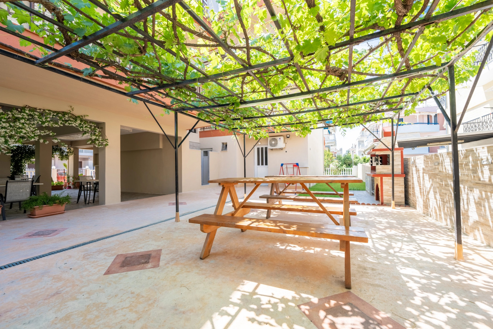 Апарт-Отель Milonas House Apartments