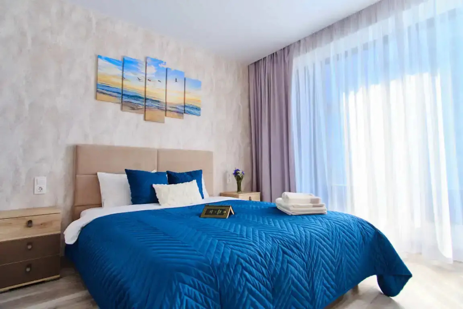 Апартаменты Дизайн 75м2 в Центре Города