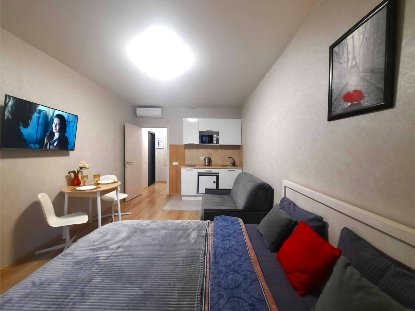 Квартира Третья Студия на Ларюшина 4/2