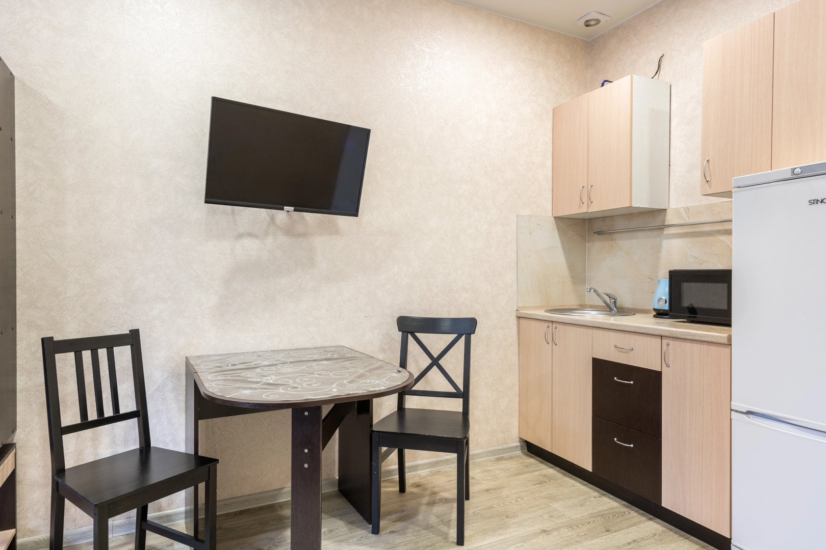 Апартаменты Гости Любят у метро Рассказовка Синяя