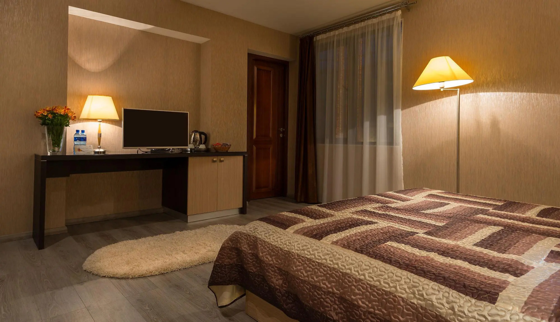 Отель Арарат