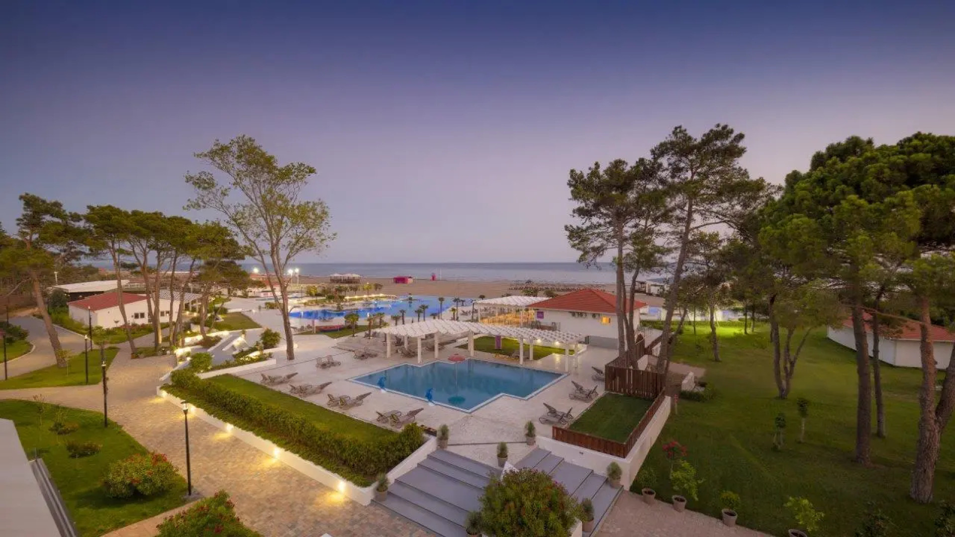 Курортный отель Azul Beach Montenegro